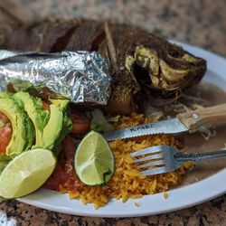 Florencia supermercado, carnicerÃa y restaurante - Fried fish with rice and beans