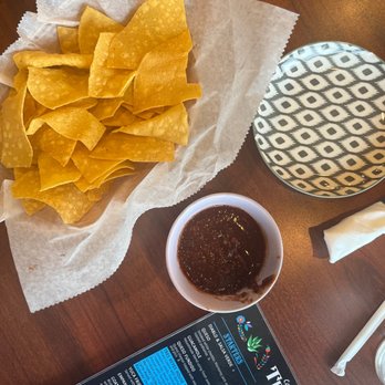 Casa de Tres Reyes - Mexican Near Me - Des Peres, Missouri