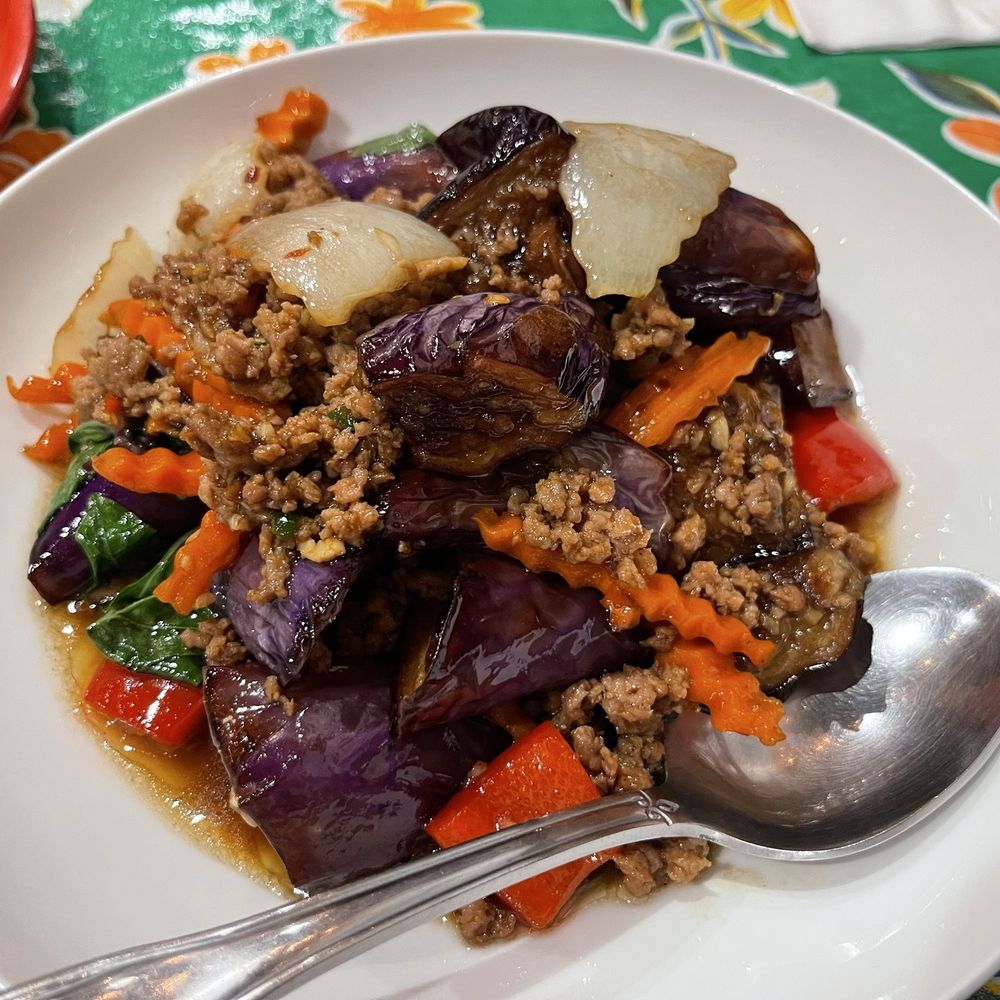 Green Basil Thai - Spicy Eggplant - Thai Near Me - Calabasas, California Green Basil Thai - Spicy Eggplant - Thai Near Me - Calabasas, California