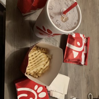 Chick-fil-A - My complete order, not even ketchup included, missed all my sauces ordered, and my fries were already empty. - Fast Food Near Me - Houston, Texas