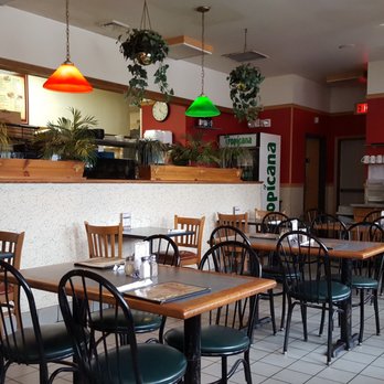 Nonna's Pizza Restaurant - Dining Room - Italian Near Me - East Windsor, Connecticut Nonna's Pizza Restaurant - Dining Room - Italian Near Me - East Windsor, Connecticut