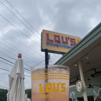 Lou's - Highball lemonade and vodka - New American Near Me - Austin, Texas
