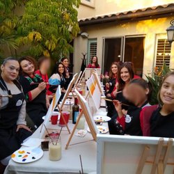 Leisure Painting - Happy guests painting on Christmas Eve