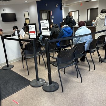 LifeLabs - Waiting room - Medical Centers Near Me - Richmond, British Columbia LifeLabs - Waiting room - Medical Centers Near Me - Richmond, British Columbia