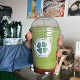 Strawberry matcha latte Strawberry matcha latte