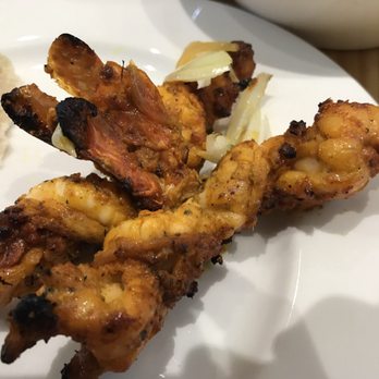 Meraz - Prawn tikka (the presentation is messed up because I took a picture of what I put on my plate but it's quite good!) - Indian Near Me - London, XGL