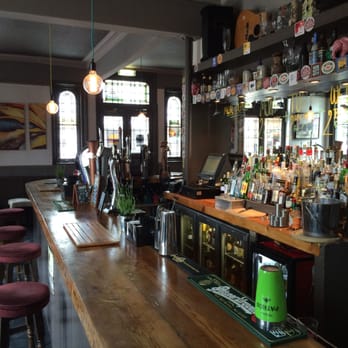The Ladywell - The bar - Pubs Near Me - London, XGL The Ladywell - The bar - Pubs Near Me - London, XGL