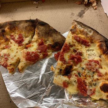 Felicias Pizza Kitchen - Insipid Margherita - Pizza Near Me - Ardmore, Pennsylvania Felicias Pizza Kitchen - Insipid Margherita - Pizza Near Me - Ardmore, Pennsylvania