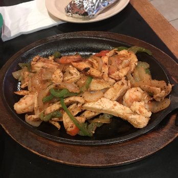 La Rumba - Fajita's with chicken and shrimp - Mexican Near Me - Jennings, Louisiana La Rumba - Fajita's with chicken and shrimp - Mexican Near Me - Jennings, Louisiana