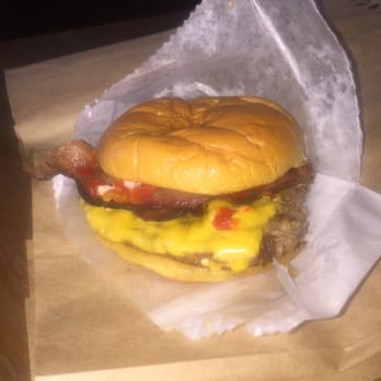 Shake Shack Union Station - Mouth watering - Burgers Near Me - Washington, DC, District of Columbia Shake Shack Union Station - Mouth watering - Burgers Near Me - Washington, DC, District of Columbia