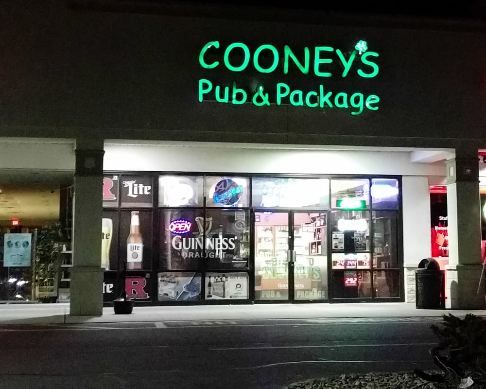 Cooney's Pub & Package Image