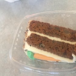 Market Deli - Carrot cake - Delicious