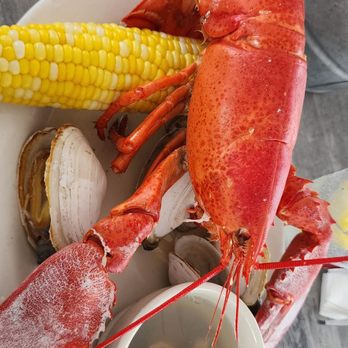 J’s Oyster - Lobster dinner - Seafood Near Me - Portland, Maine J’s Oyster - Lobster dinner - Seafood Near Me - Portland, Maine