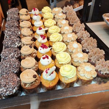 Danish Pastry House - Bakeries Near Me - Richmond Hill, Ontario Danish Pastry House - Bakeries Near Me - Richmond Hill, Ontario