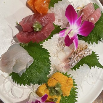 Chobop - Uni was melting because of poor quality and fishes for not fresh either - Sushi Bars Near Me - Costa Mesa, California