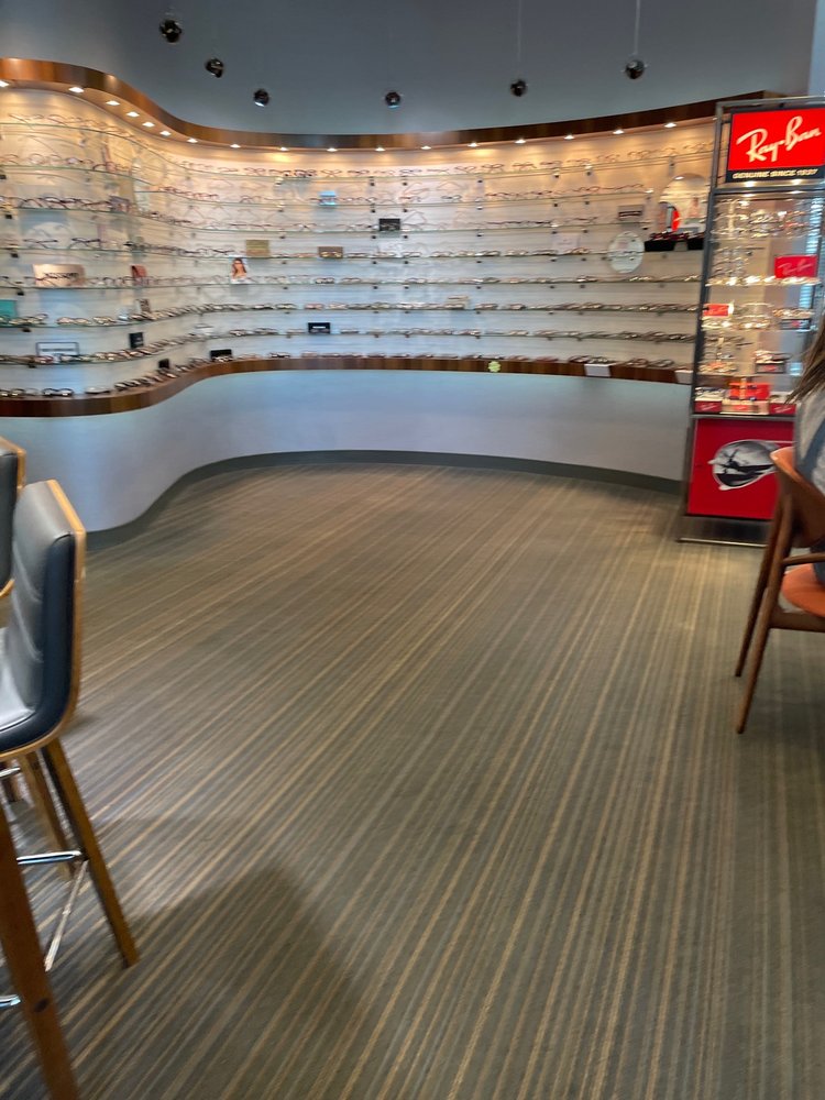 HOLLAND MEDICAL EYE CENTER Updated May 2024 35 Reviews 2171