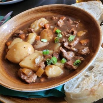 Thirsty Goat - Irish stew GF - Beer Gardens Near Me - Belfast, BFS