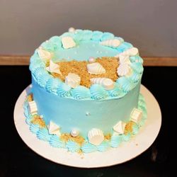 Amy’s Bakery - Ocean and beach cake