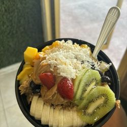 The Smoothie shop - "Peanut" açaí bowl