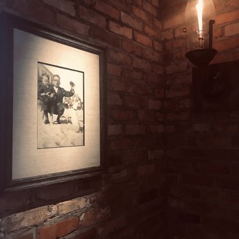 131 MAIN Restaurant - Inside - American Near Me - Cornelius, North Carolina