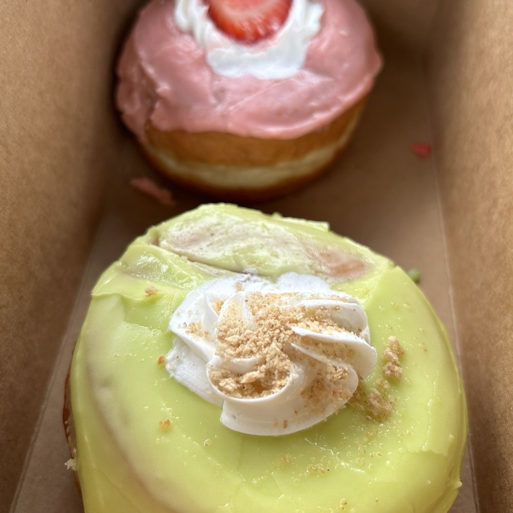 Twisted & Glazed - Bottom: key lime pie donut top, strawberry icing donut - Acai Bowls Near Me - Paso Robles, California Twisted & Glazed - Bottom: key lime pie donut top, strawberry icing donut - Acai Bowls Near Me - Paso Robles, California