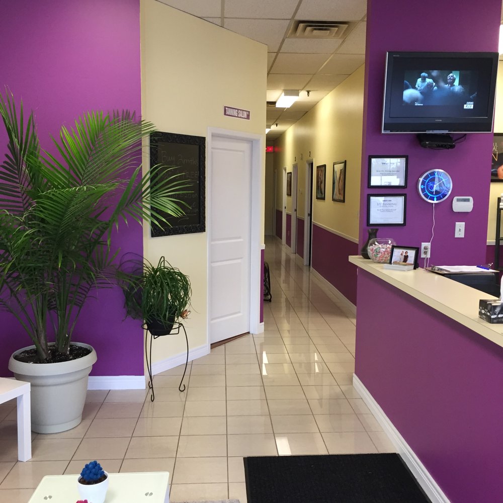 Glo Go Tanning Tanning 4465 Drummond Rd Niagara Falls On Phone Number Yelp