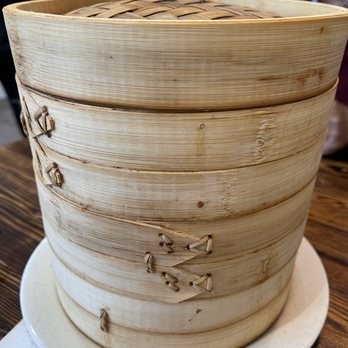 Dumpling Hours - Baskets filled with steamed Xiao Long Baos at Dumpling Hours in Walnut Creek. - Dim Sum Near Me - Walnut Creek, California