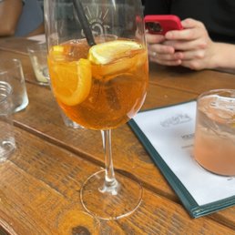 Aperol spritz Aperol spritz