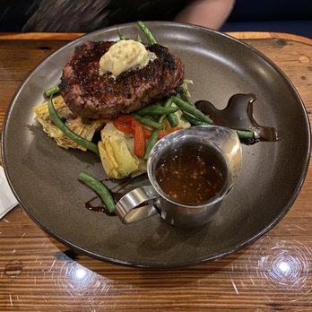Blue Moon Bistro - Filet mignon with artichoke and garlic potato's - New American Near Me - Beaufort, North Carolina