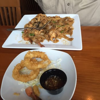 Thai Time - Drunken Noodles and the last two fried calamari rings - Thai Near Me - Binghamton, New York Thai Time - Drunken Noodles and the last two fried calamari rings - Thai Near Me - Binghamton, New York