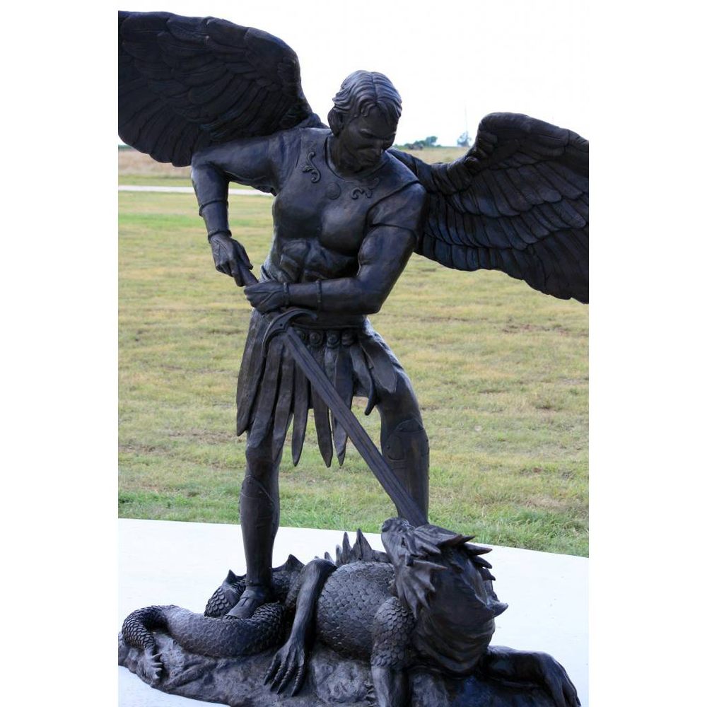 BIG STATUES Updated August 2024 11 Photos 815 W Columbia Ln