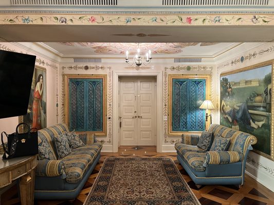 The Villa Casa Casuarina At The Former Versace Mansion by null