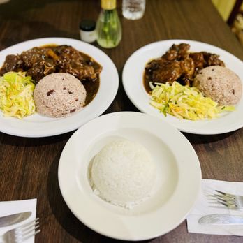 Tropical Diner - Brown Stew Chicken (Large) and Oxtails Dinner - Caribbean Near Me - Katy, Texas Tropical Diner - Brown Stew Chicken (Large) and Oxtails Dinner - Caribbean Near Me - Katy, Texas