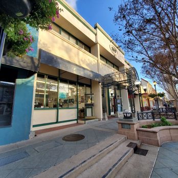 Center Tailor & Alterations - Outside - Sewing & Alterations Near Me - Mountain View, California Center Tailor & Alterations - Outside - Sewing & Alterations Near Me - Mountain View, California