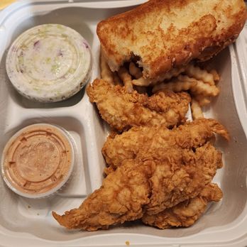 Raising Cane's Chicken Fingers - Someone bit my bread. - Fast Food Near Me - Pico Rivera, California