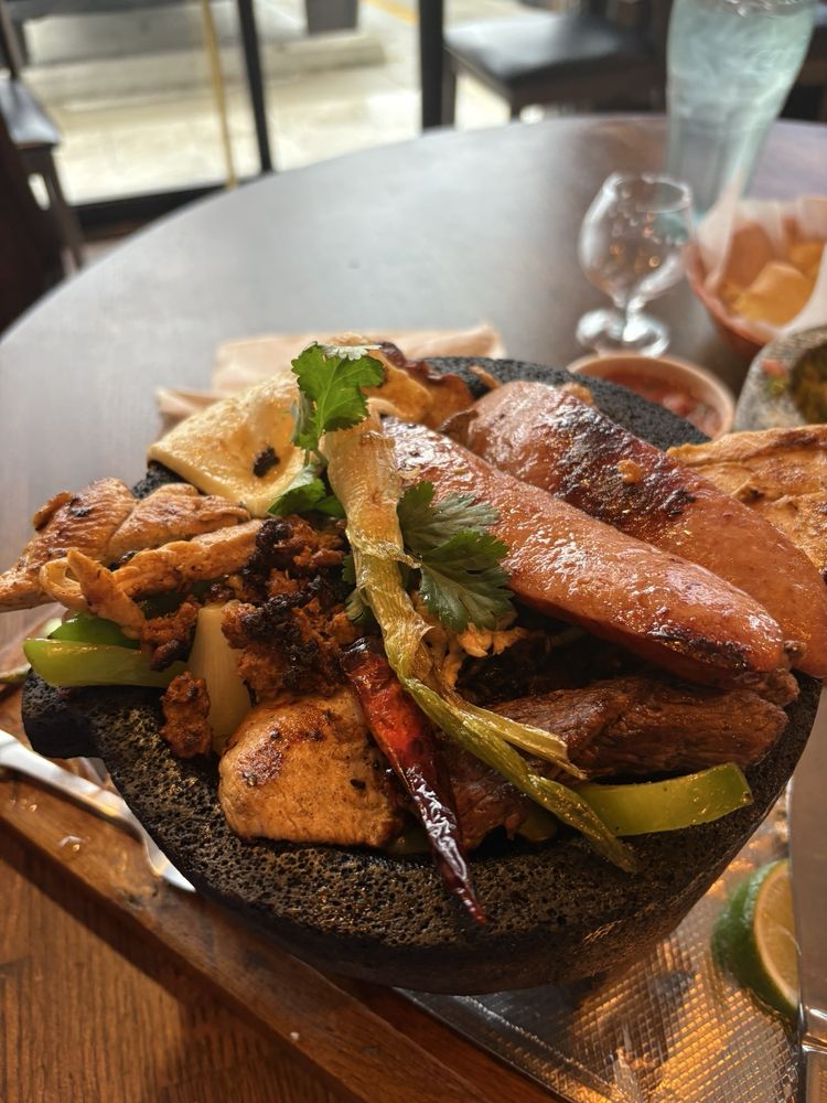 Tapas & Tequila Logo