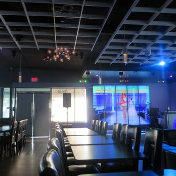 Cordon Blue Restaurant and Lounge - Spacious and sleek Have we mentioned 'non-smoking' too? - Asian Fusion Near Me - Westminster, California Cordon Blue Restaurant and Lounge - Spacious and sleek Have we mentioned 'non-smoking' too? - Asian Fusion Near Me - Westminster, California