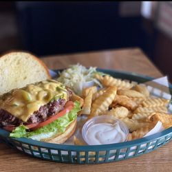 Sal's Pub And Grill - Cheeseburger with jalapeños known as the Hotwheel Burger