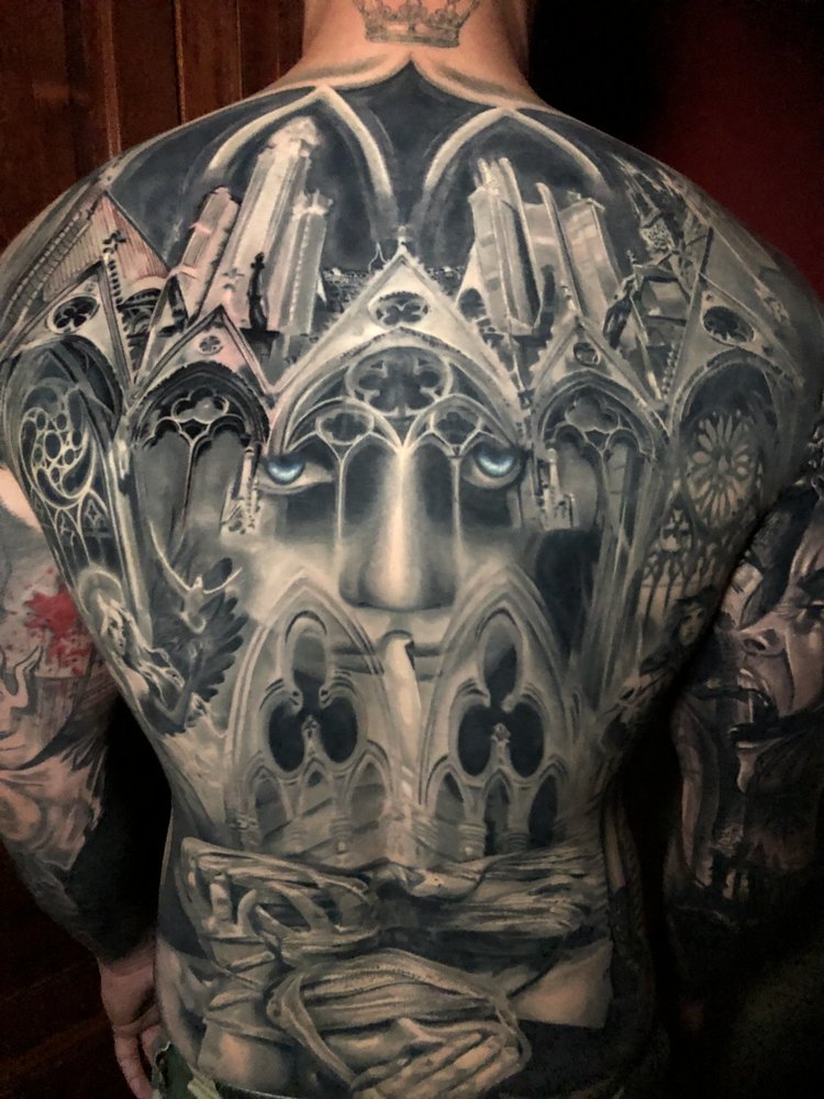 Wolf Creek Tattoo and Gallery Logo