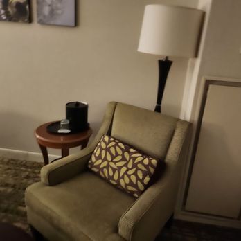 Marriott St. Louis West - Lounge chair - Hotels Near Me - St. Louis, Missouri Marriott St. Louis West - Lounge chair - Hotels Near Me - St. Louis, Missouri