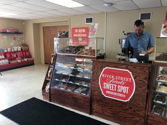 River Street Sweets 3507 Skidaway Rd Savannah Ga Candy Stores Mapquest