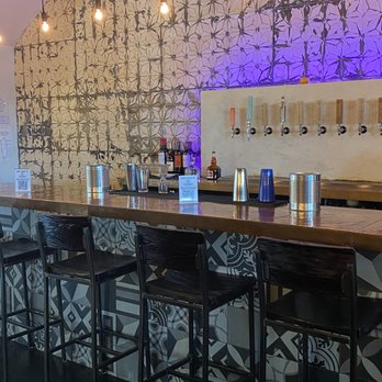 Cushnoc Brewing - the bar - Breweries Near Me - Augusta, Maine