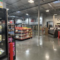 WinCo Foods - Nice and bright