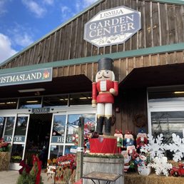 Exterior outside entrance of Linvilla Orchards - Garden center - Media, Pennsylvania Exterior outside entrance of Linvilla Orchards - Garden center - Media, Pennsylvania