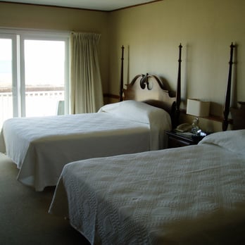 Seaside Inn and Cottages - Clean comfortable beds. - Hotels Near Me - Kennebunk, Maine