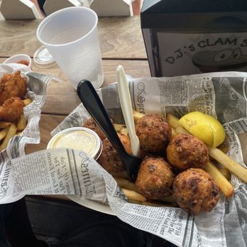 DJ's Clam Shack - Seafood Near Me - Key West, Florida DJ's Clam Shack - Seafood Near Me - Key West, Florida