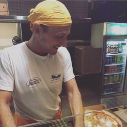 Pizzeria d'Asporto River - Il pizzaiolo!