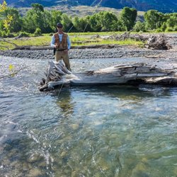Double Diamond X Ranch - Fishing a small pool