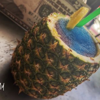 Dubs Brunch Bar - Pineapple slushy - Seafood Near Me - Hollywood, Florida Dubs Brunch Bar - Pineapple slushy - Seafood Near Me - Hollywood, Florida