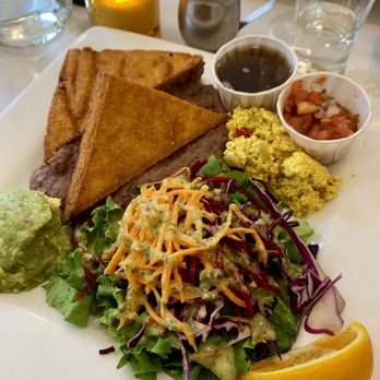 Aux Vivres Plateau - La polenta brunch - Vegan Near Me - Montreal, Quebec Aux Vivres Plateau - La polenta brunch - Vegan Near Me - Montreal, Quebec